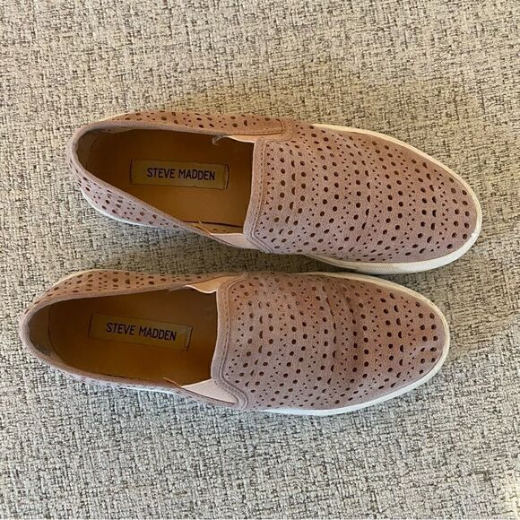 Steve Madden light pink laser cutout slip on sneakers size 8 - Picture 1 of 5